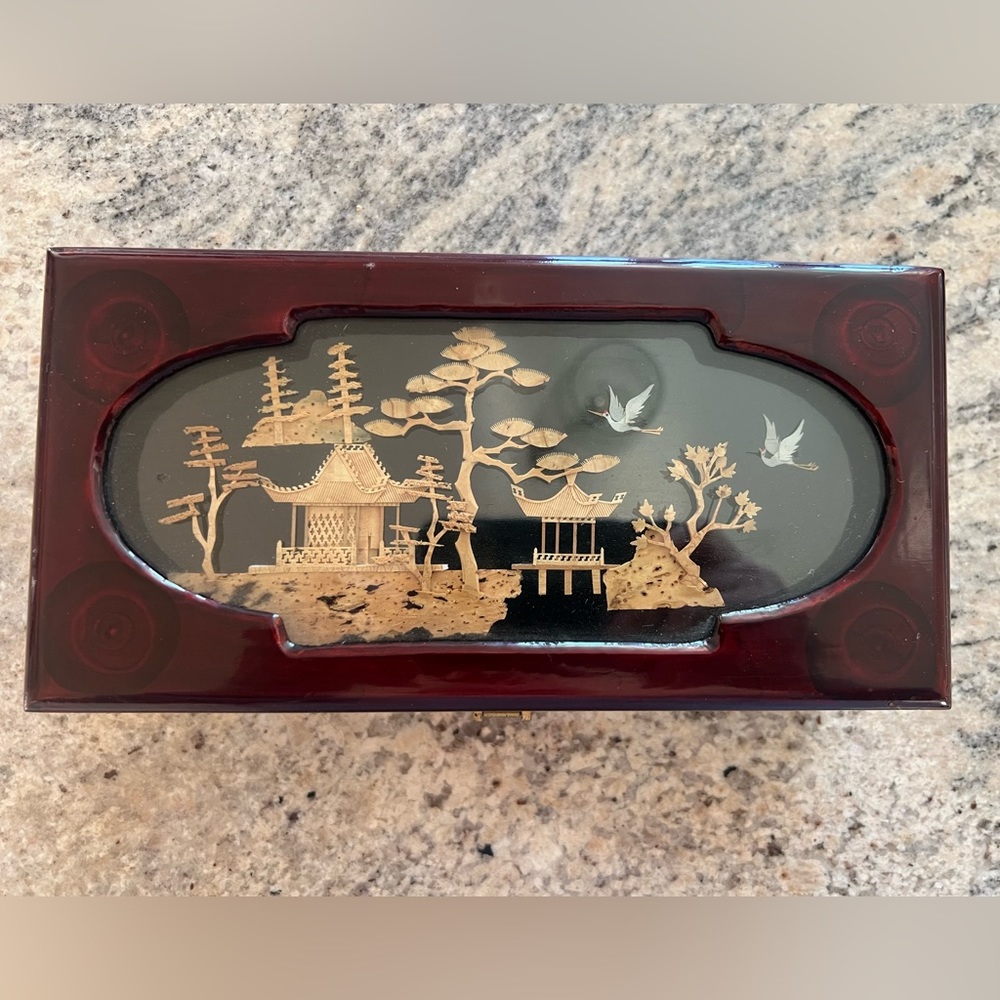 Wooden musical jewelry box